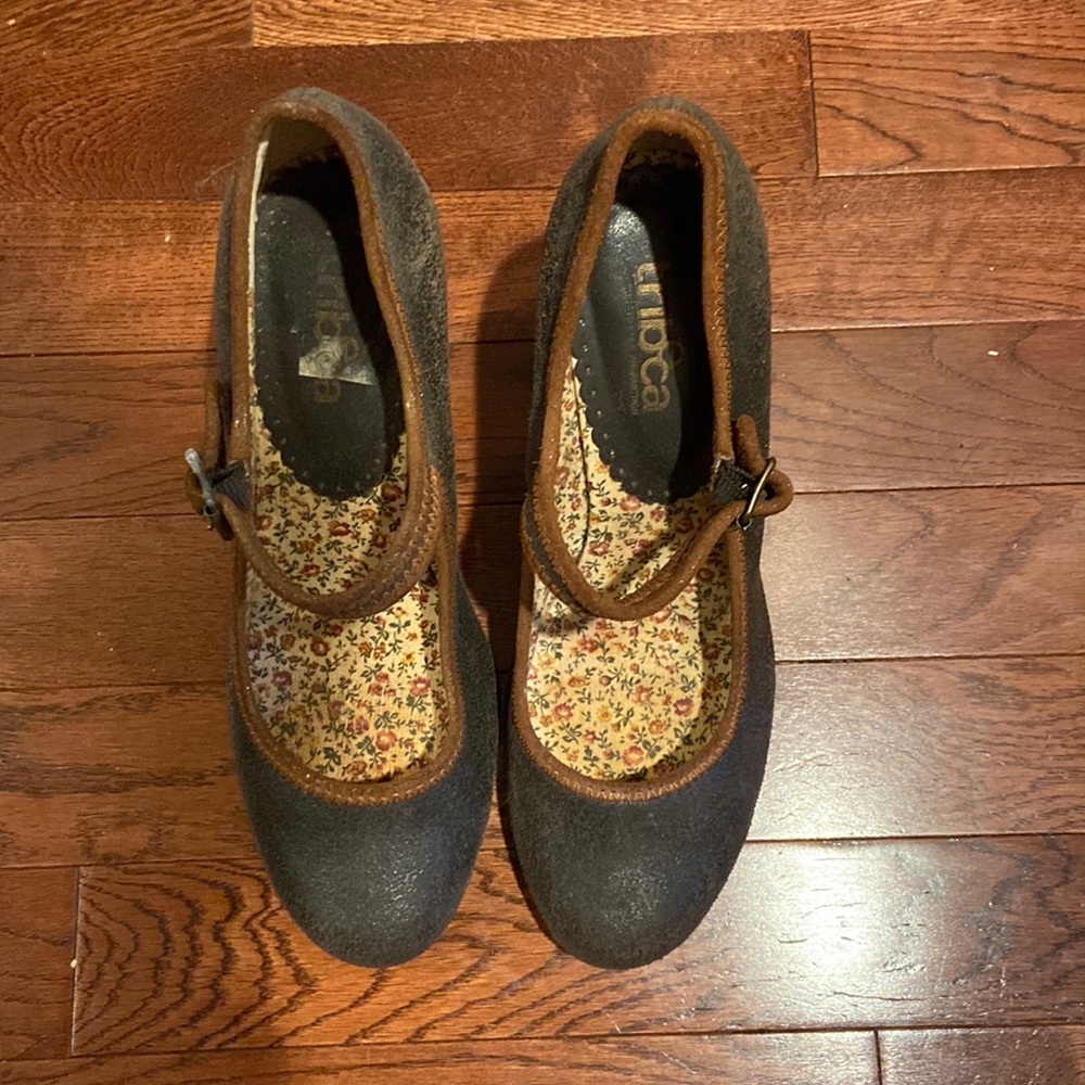 Tribecca Mary Jane Brown Heels Pumps